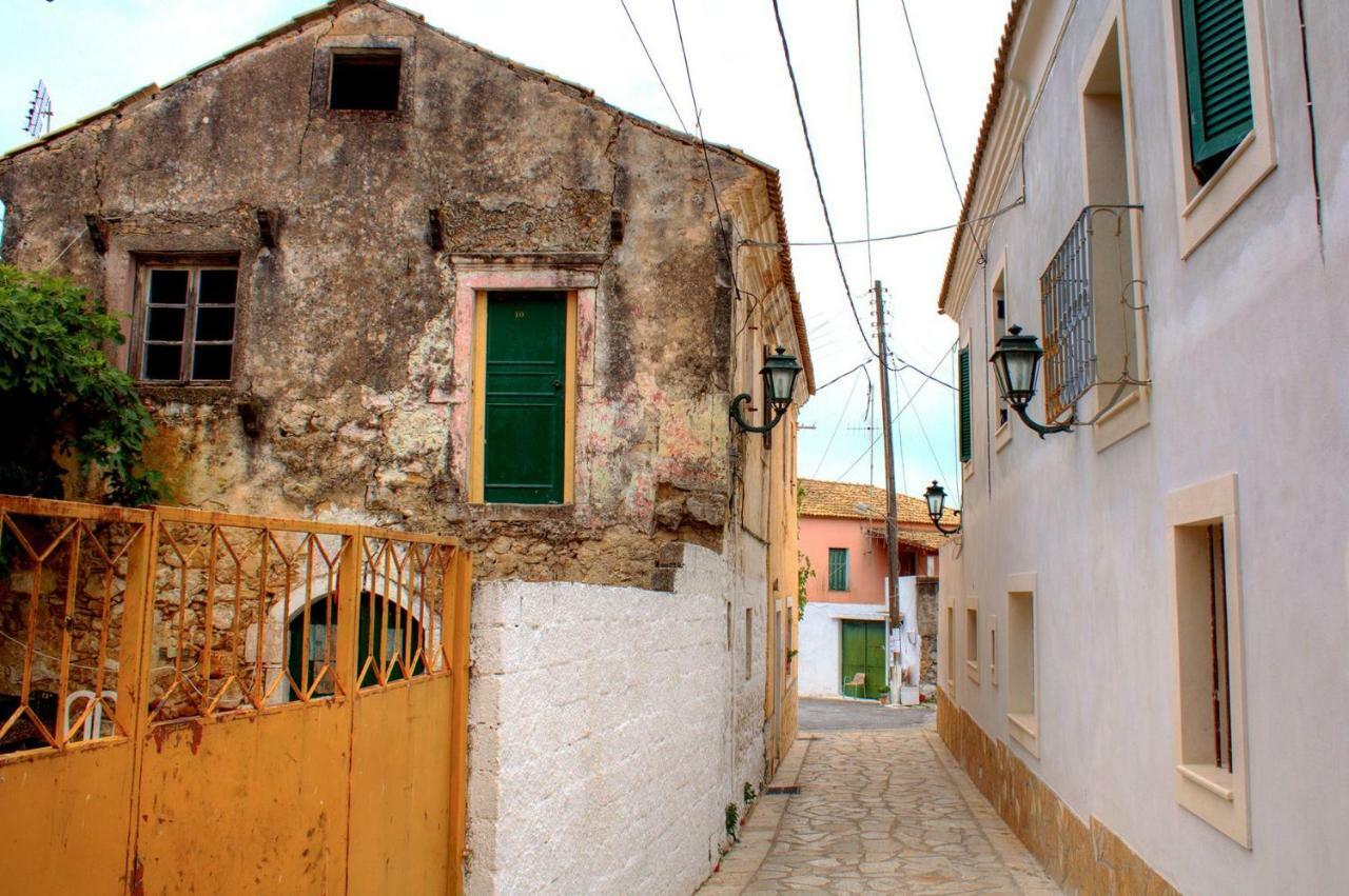 Country Traditional House In Corfu Village, Greece Sinarades Exterior photo